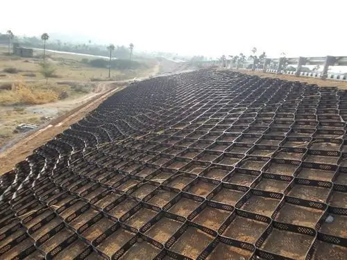 Renforcement des pentes avec une géogrille